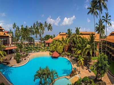 Royal Palms Beach Hotel